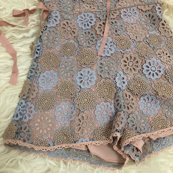 ALEXIS Lace Pattern Square Neckline Romper - Picture 8 of 16